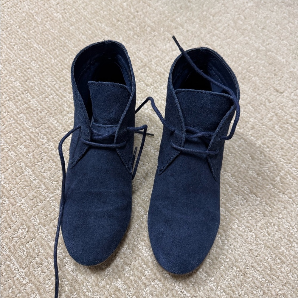 Crown Vintage booties
